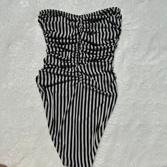 Norma Kamali Slinky Marissa Ivy Black White Stripe One Piece Swimsuit Small NWOT - Picture 10 of 13